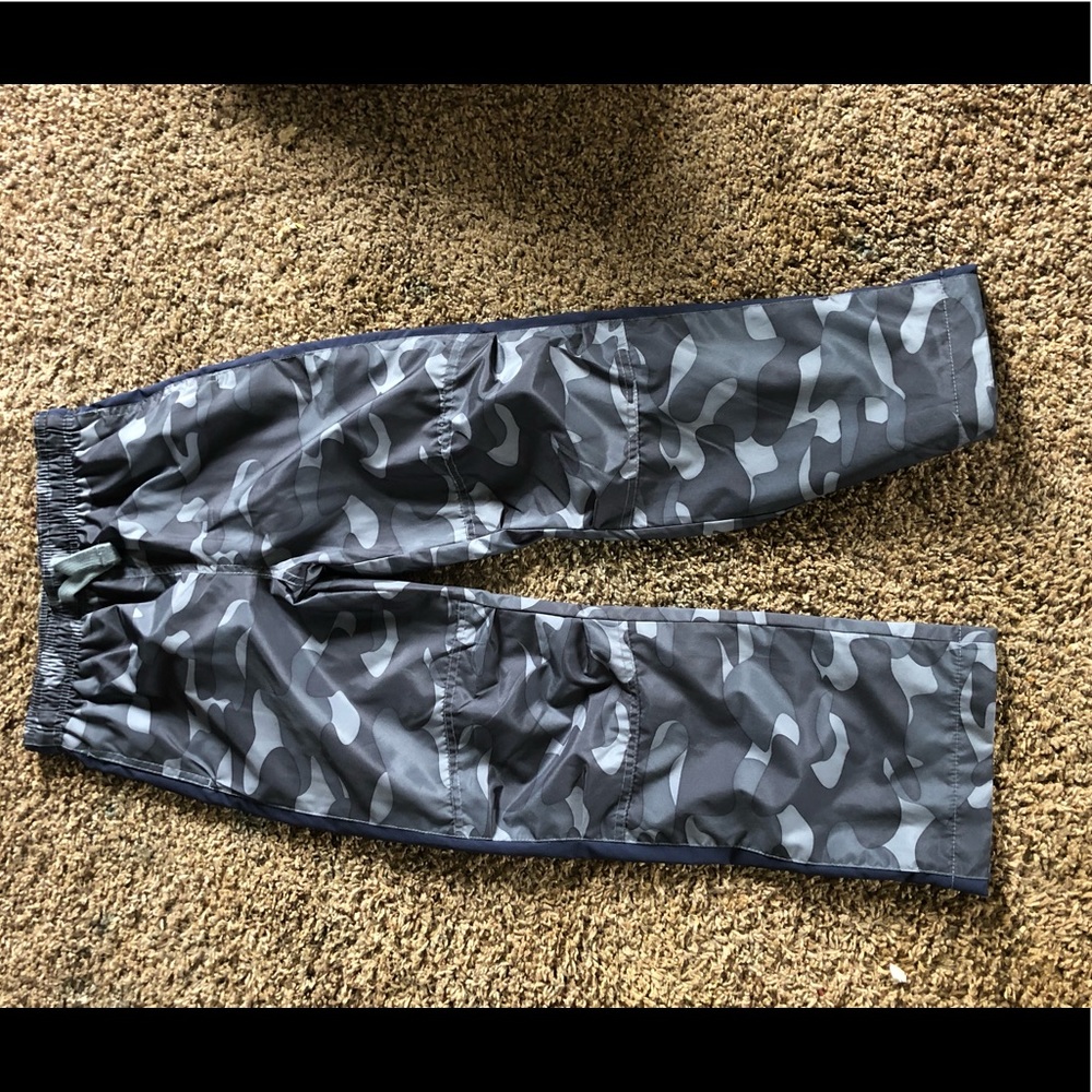 Size 10 Boys Osh Kosh jogging pants